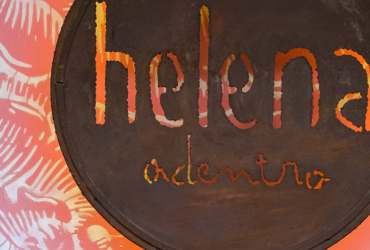 Helena Adentro