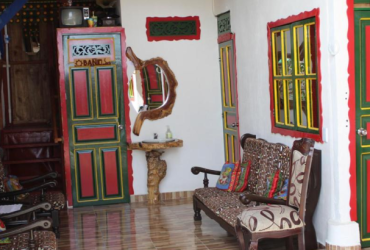 AROMA CAFETERA HOTEL